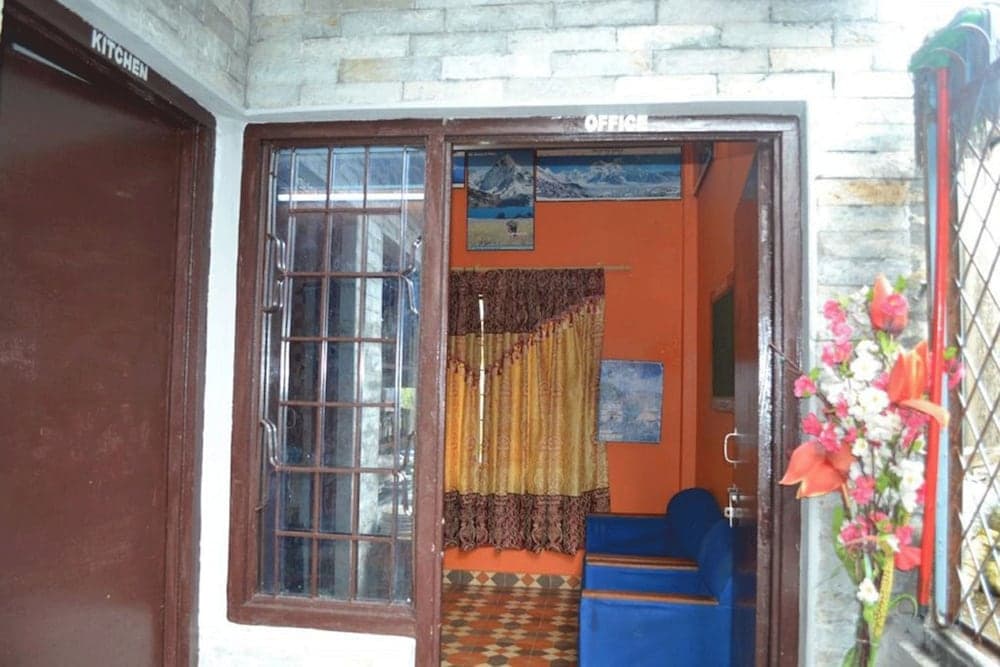 Hotel Donosti Pokhara