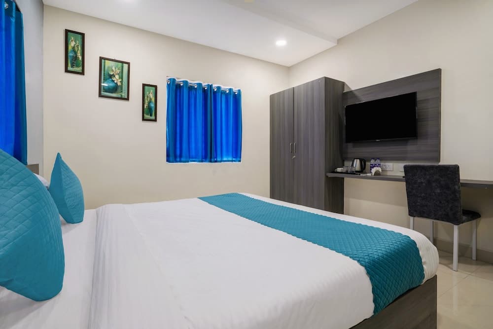 The Balcony Suites