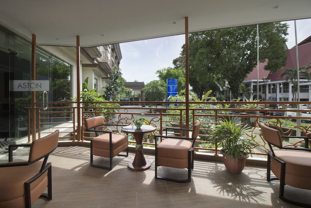 Aston Manado Hotel