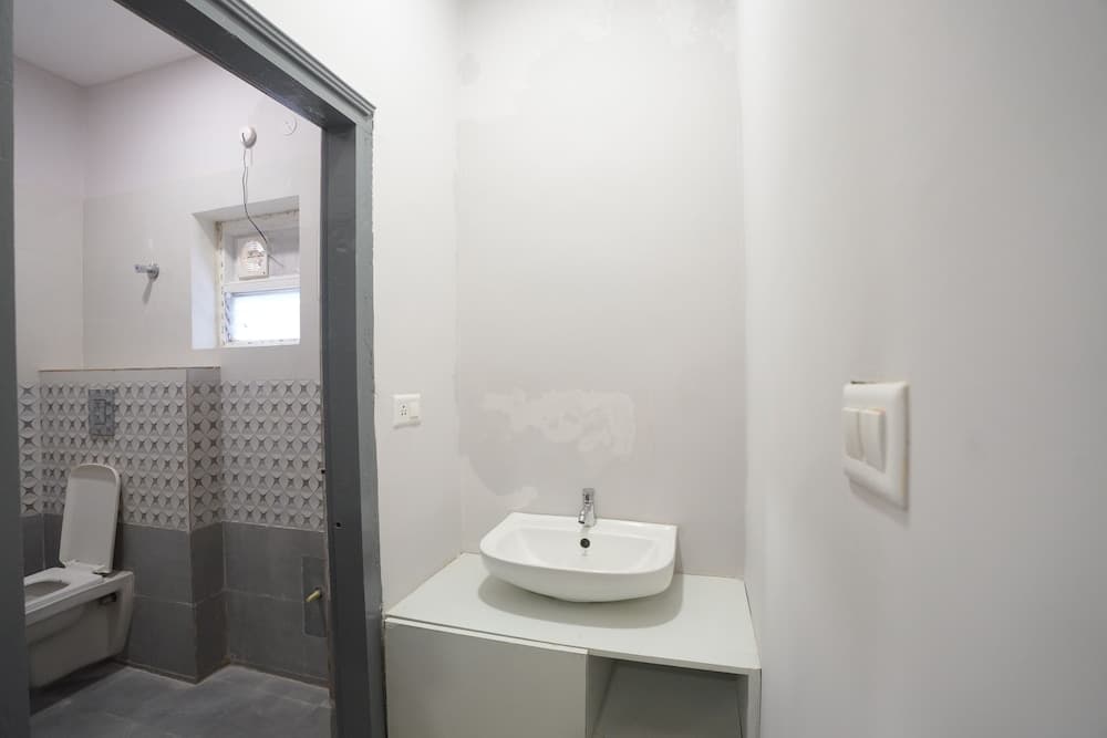 New Prestige Hotel