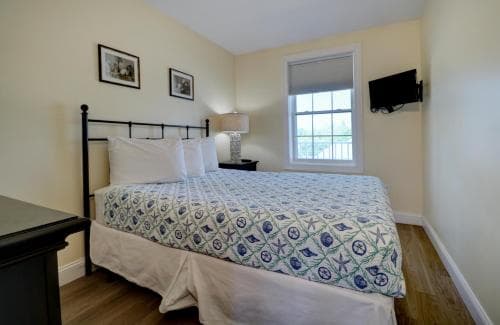 Atlantic Ocean Suites