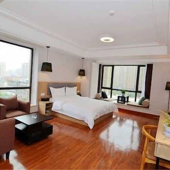 Ailuo Concept Hotel