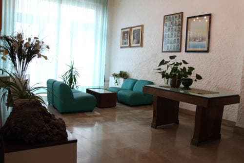 Hotel 2 Mari