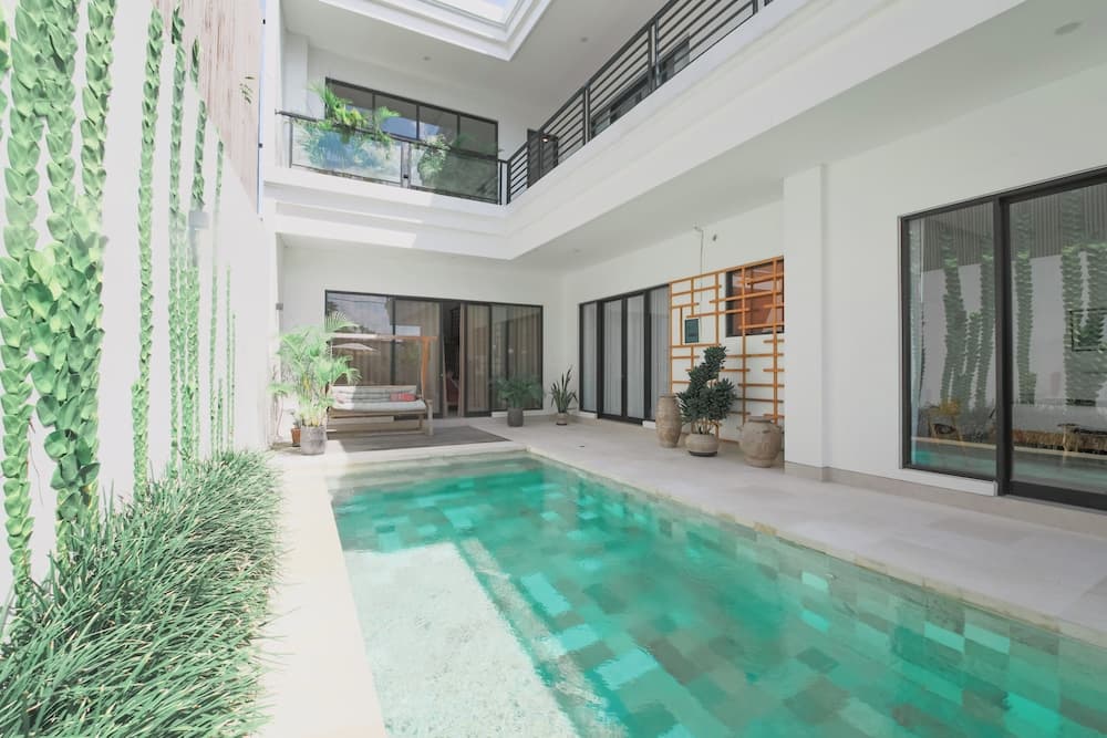 LINDT - Bali Invest Club