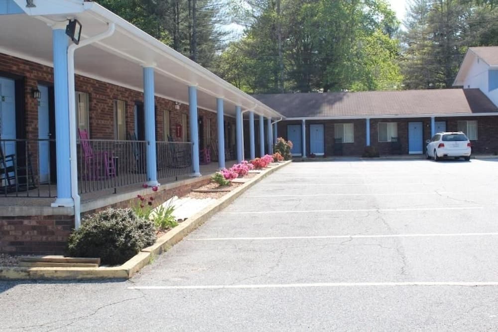 Colonial Inn Franklin
