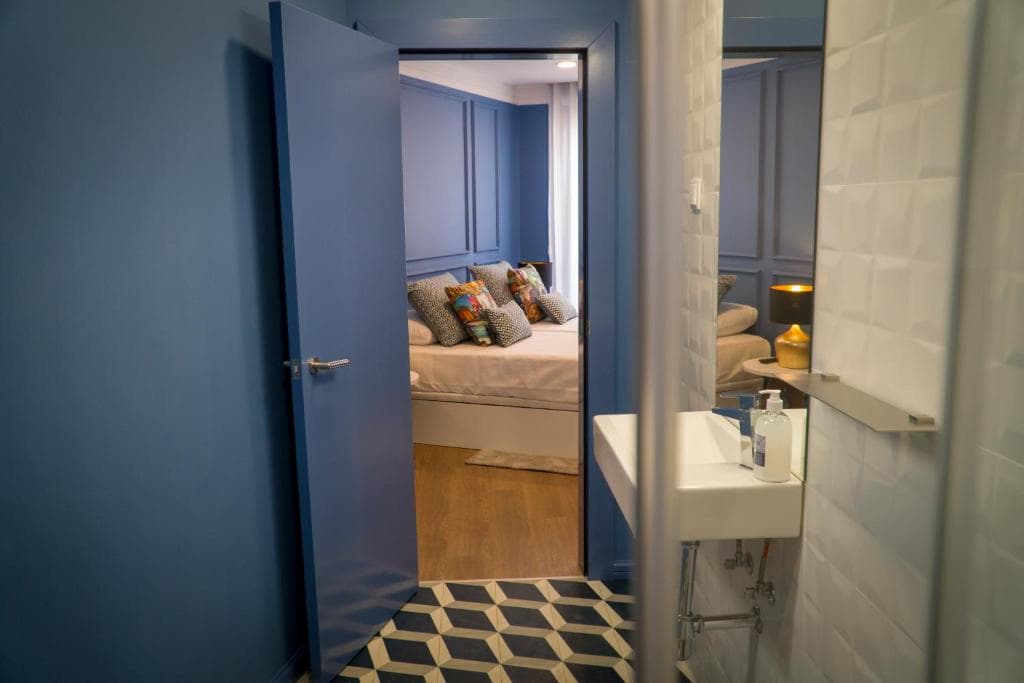 ZIGZAG HOSTEL