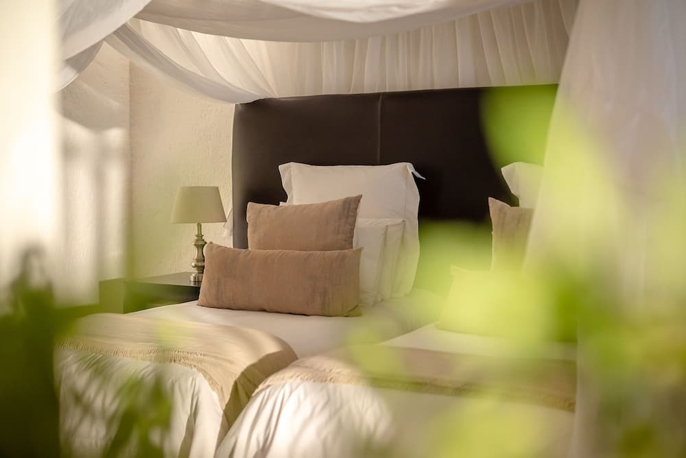 Shiduli Private Game Lodge