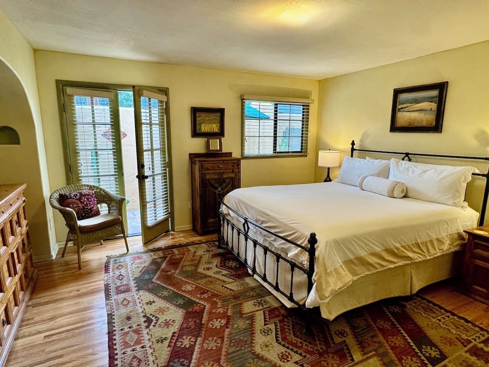 Blue Iguana Inn