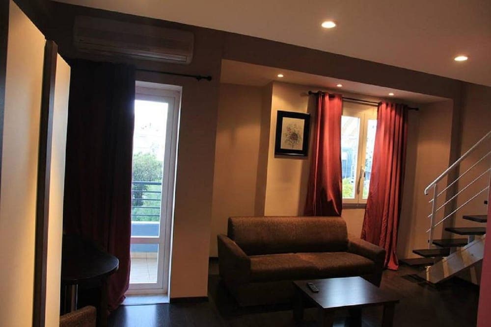 ABC Hotel