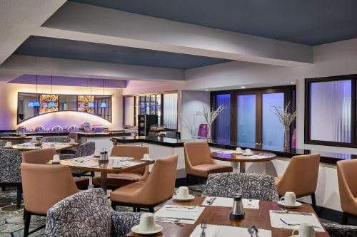 DoubleTree by Hilton Chatsworth