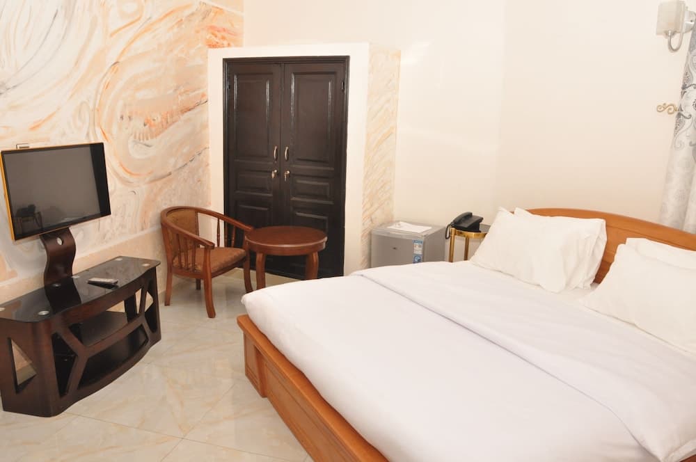 Diamond Hotel