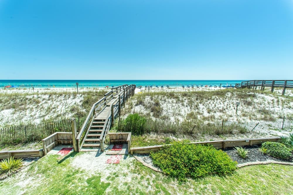 Island Sands 206