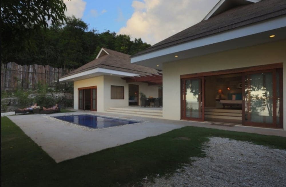 Bluewater Sumilon Island Resort