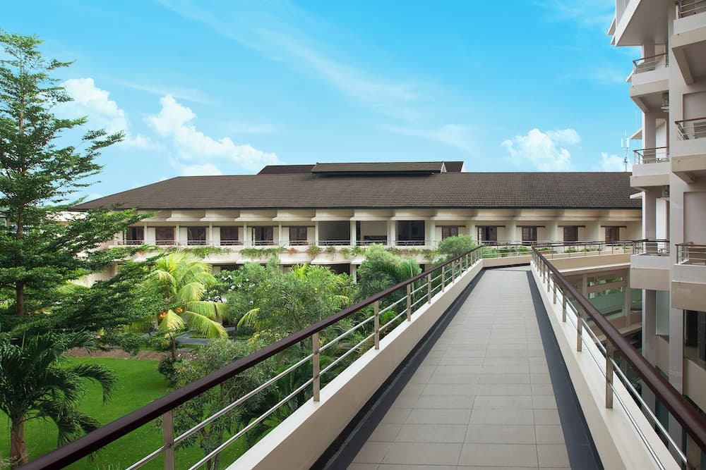 Lombok Raya Hotel
