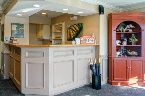 Sand Pebbles Inn
