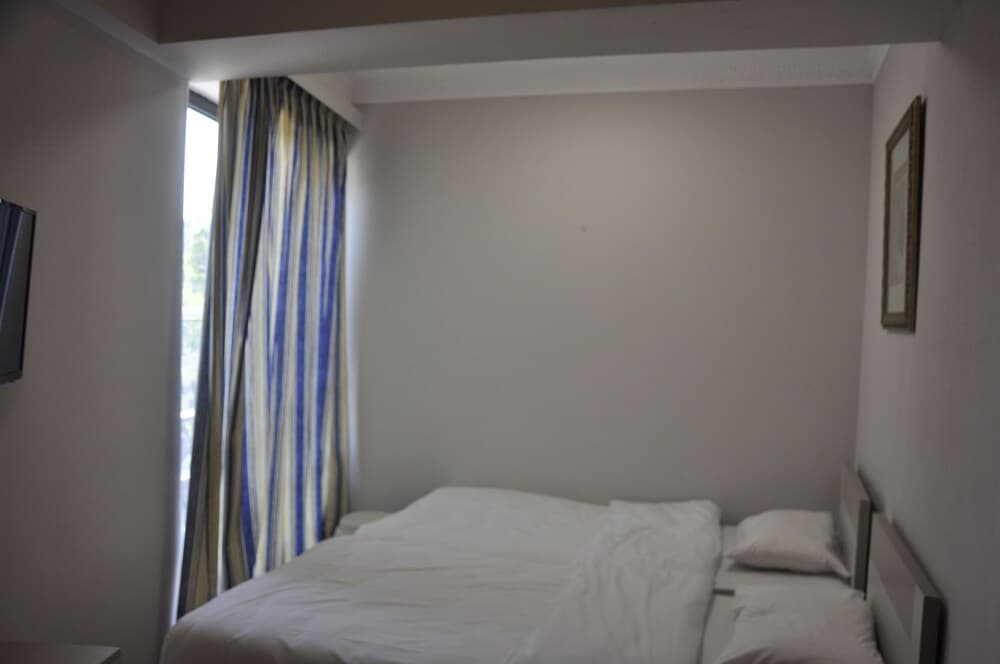 Central Hotel
