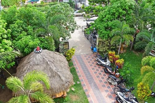 Mad Monkey Hostel Kampot
