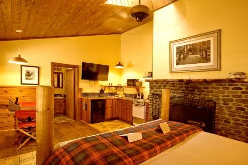 Hearthstone Inn