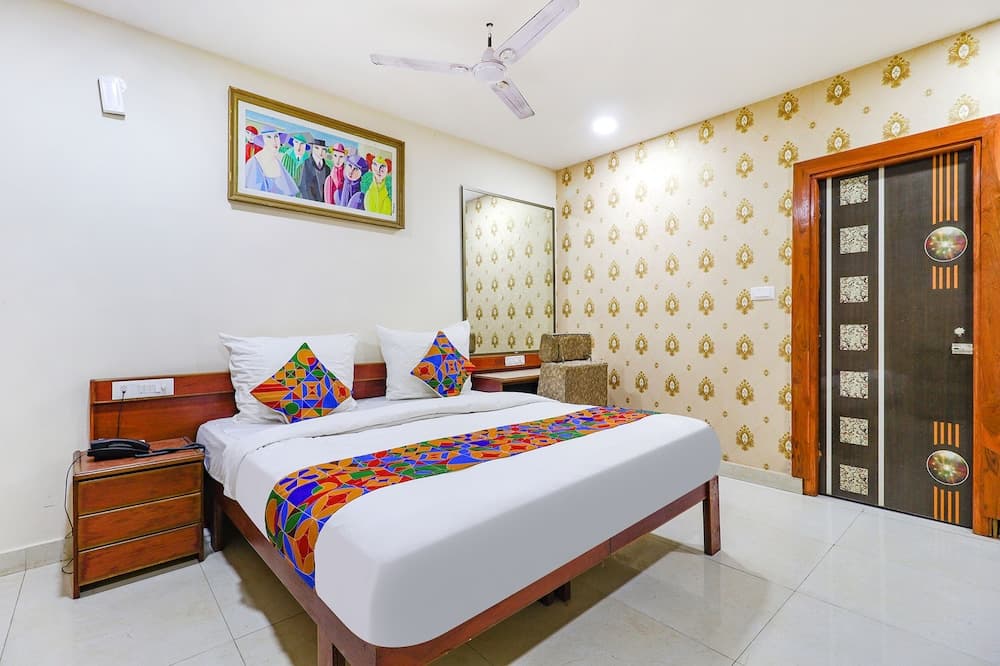 Fabhotel J Sons