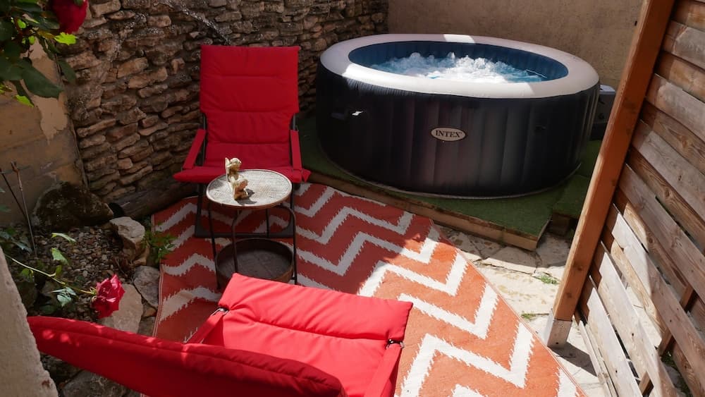 MAS MAURANE-Chambre d'hôte avec SPA privé aux portes d'ARLES