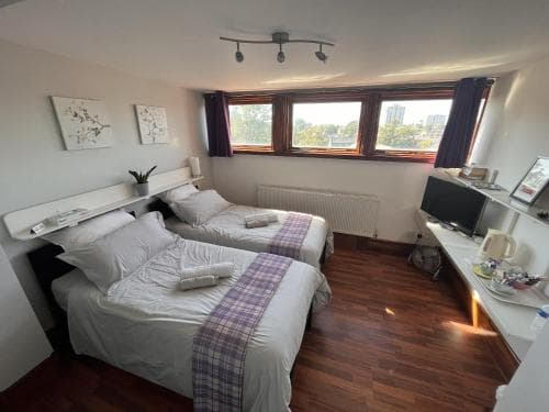 Breeze Guest House