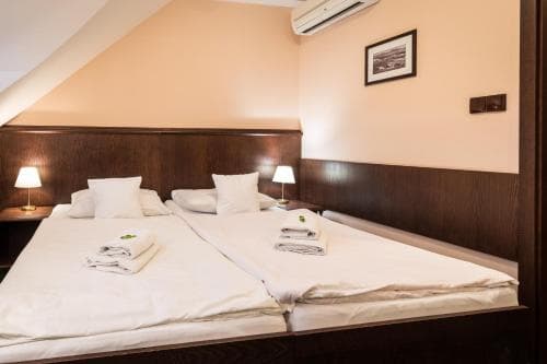 Hotel U Hejtmana Šarovce