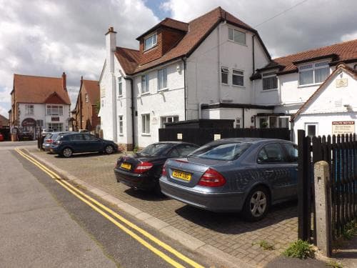 Stoneleigh Hotel