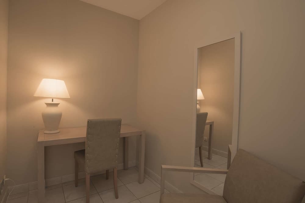ExcelSuites Residence