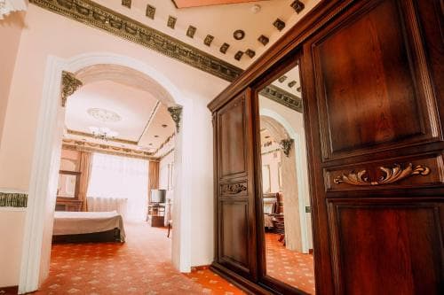 Urartu Hotel