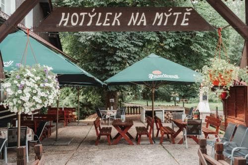 Hotylek Na Myte