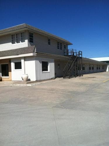 Brooks Motel
