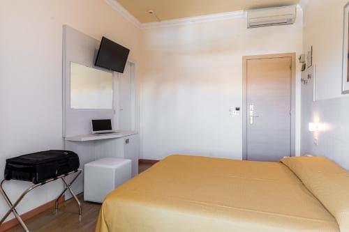 Hotel Corinna