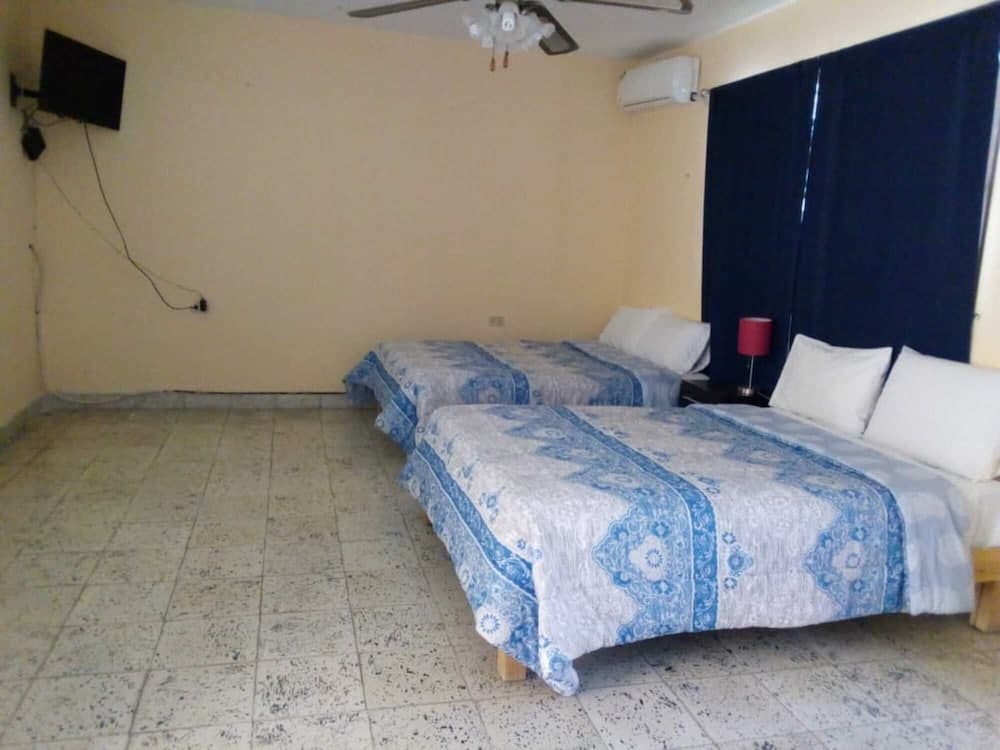 El Mayab Hostel