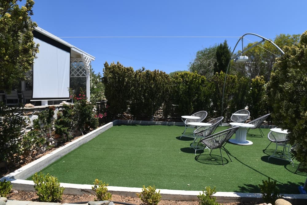 Dryades Gardens & Studios