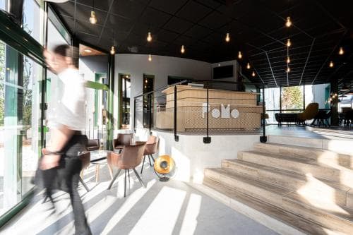 PoMo Hotel & Restaurant