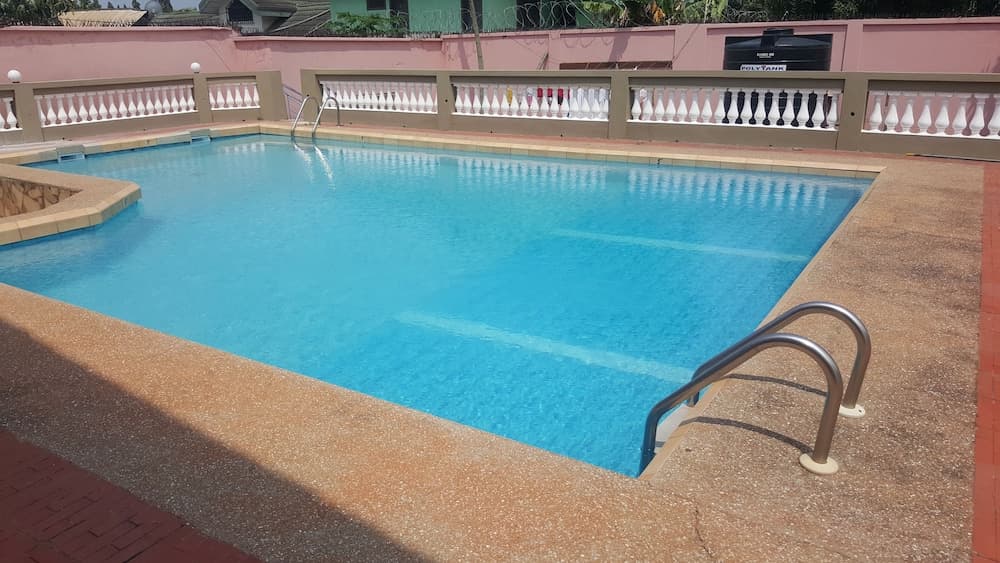 First Choice Hotel