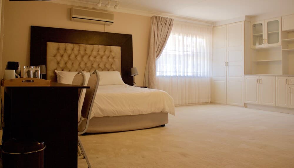Pentagon Guesthouse