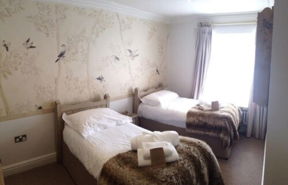 Calcot Manor Hotel