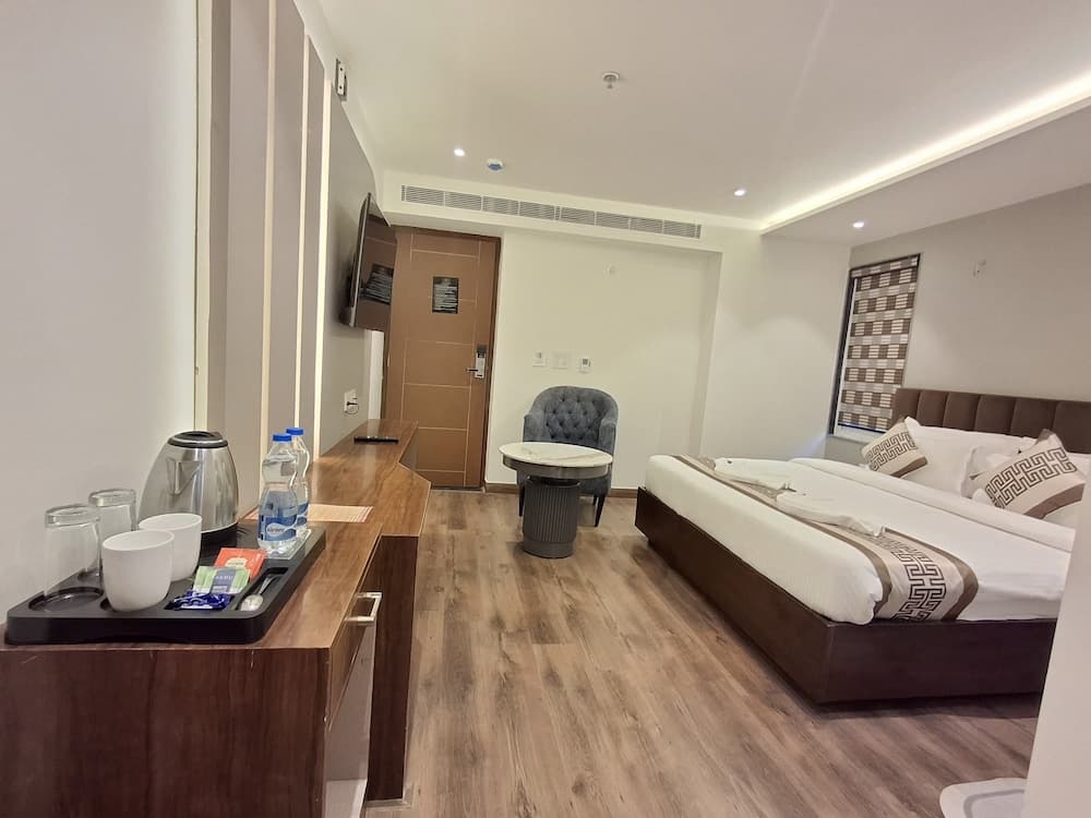 Hotel 7 Days Inn