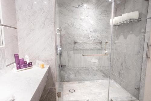 HS HOTSSON Hotel Leon