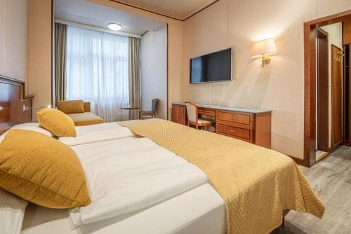 Neue Post-Hotel
