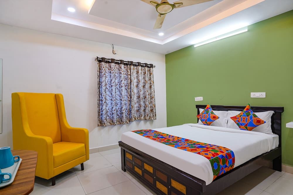 Fabhotel Cozy