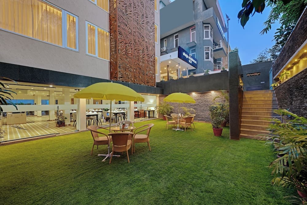 Ahuja Residency GCR