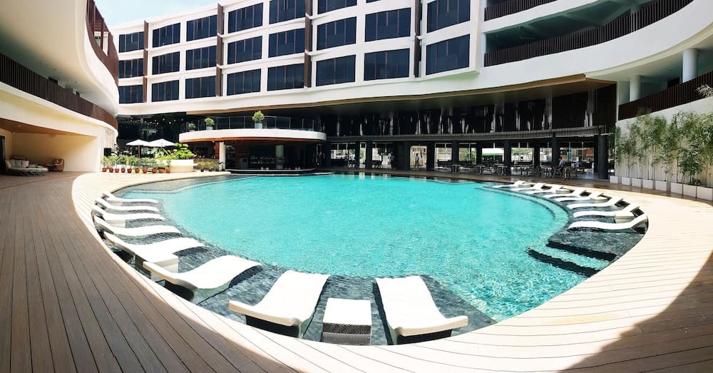 Hue Hotels and Resorts Boracay Managed by HII
