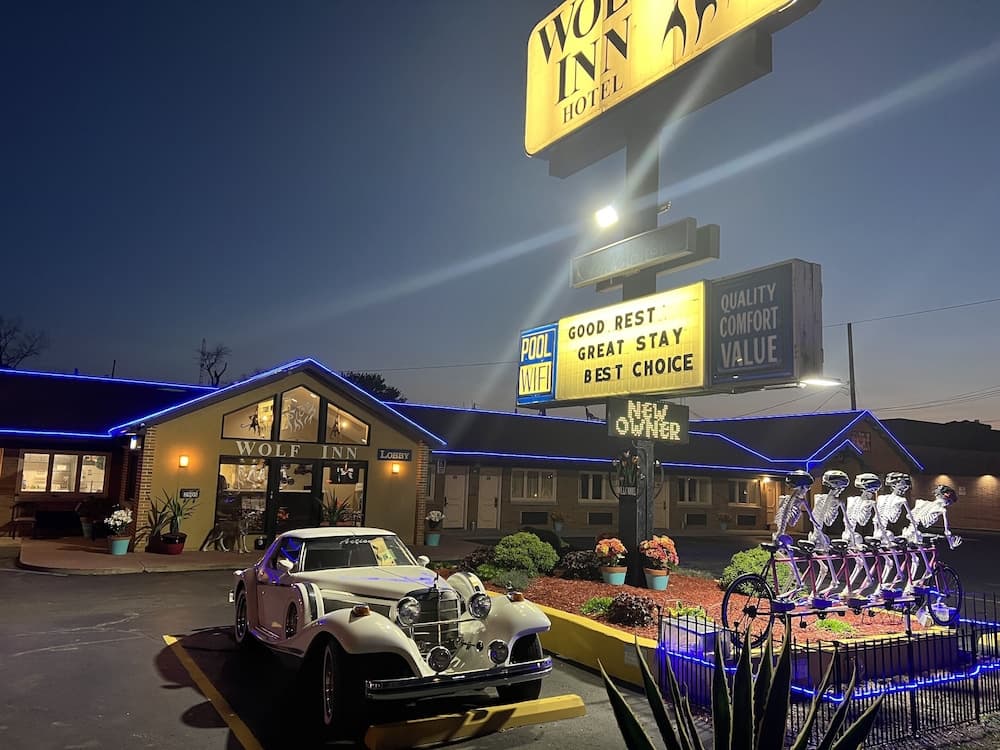Wolf Inn Hotel