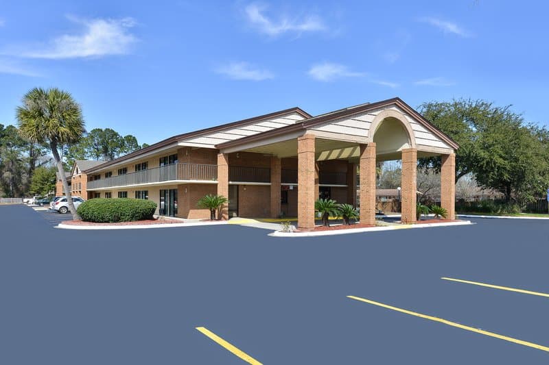 Super Value Inn