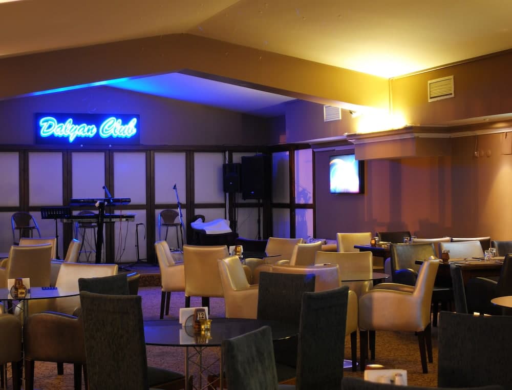 Hotel Eken Prestige