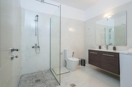 Thoas Residences