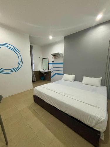 One Stop Hotel