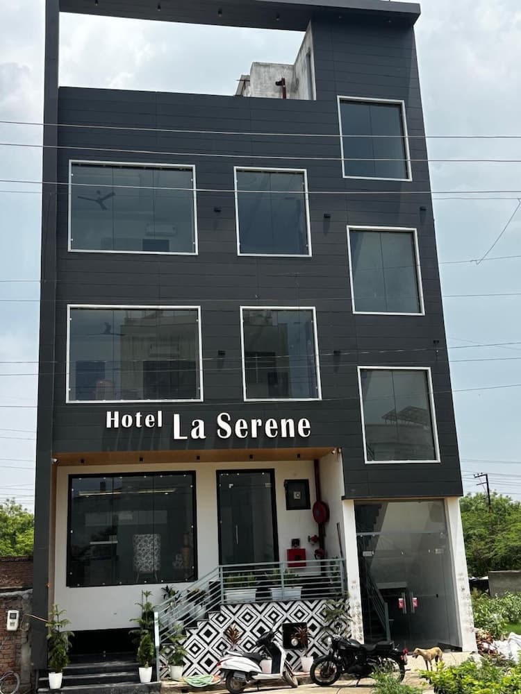 Hotel La Serene